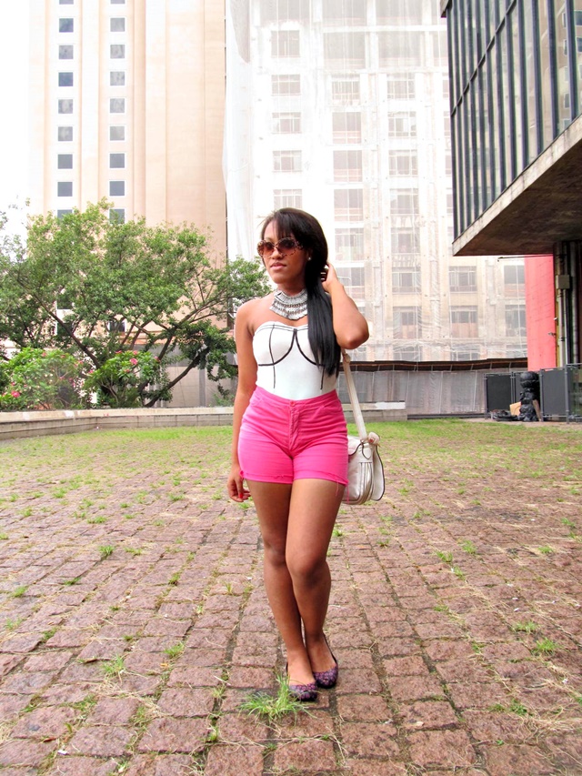 look monocromático rosa fúcsia