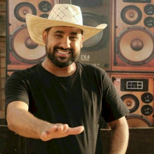 Artistas que Usaram a Expressão 'Louca pra Beijar na Boca' em Suas Músicas