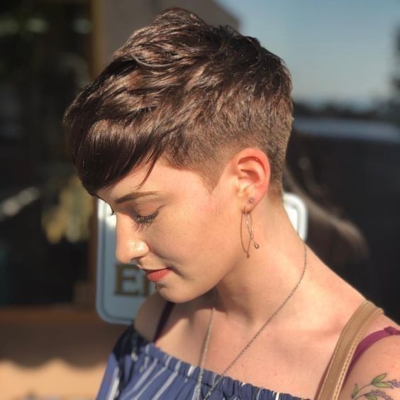 low fade clássico cabelo liso