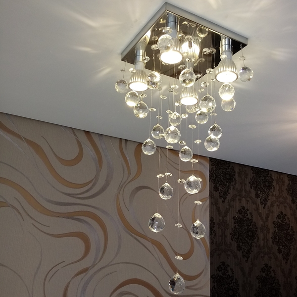 lustre com LED para sala