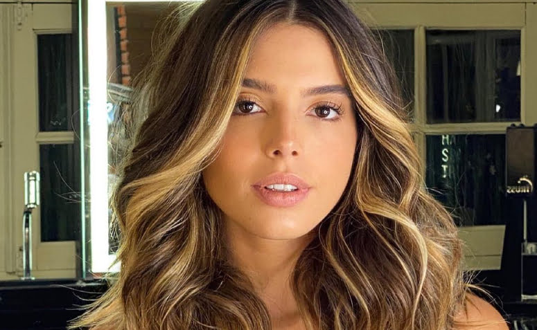 luzes no cabelo curto feminino