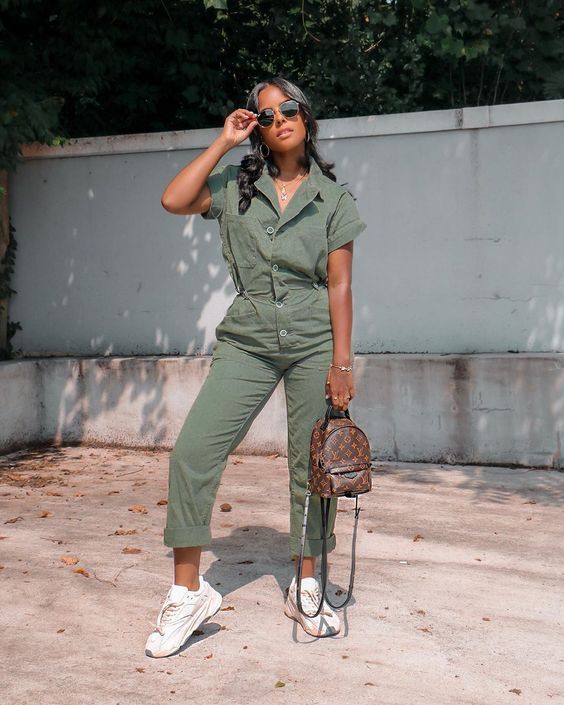 macacão verde militar looks