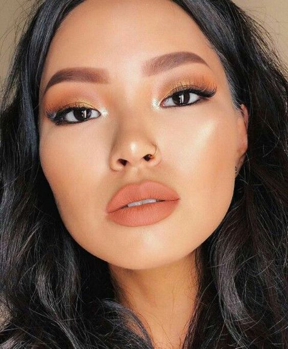 Guia completo de preparação de pele para maquiagem de formatura