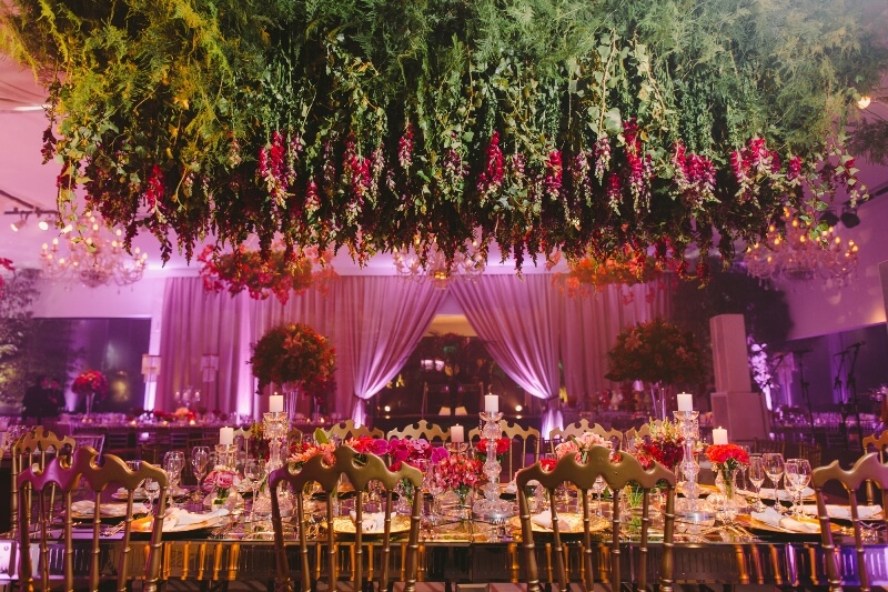 Características e Usos Culinários.
3. Marsala: A Cor que Transforma Ambientes e Looks.
4. Como Usar a Cor Marsala em Casa e na Moda: Dicas de Decoração e Estilo.
5. Do Vinho à Maquiagem: Tudo Sobre o Universo Marsala.