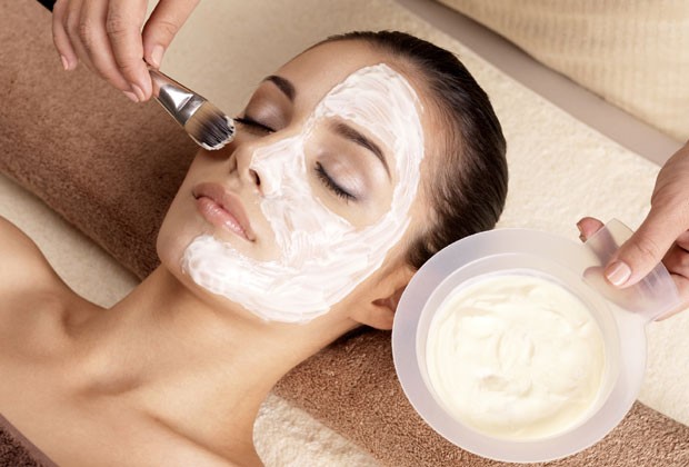 Guia Completo: Ingredientes Naturais Essenciais para Máscaras Faciais Caseiras