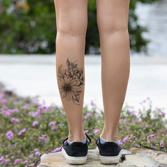 tatuagem flor de lotus panturrilha feminina significado