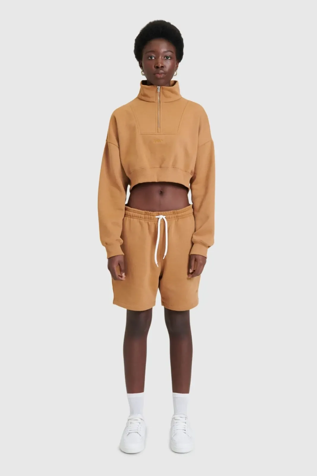 melhores looks moda y2k para arrasar