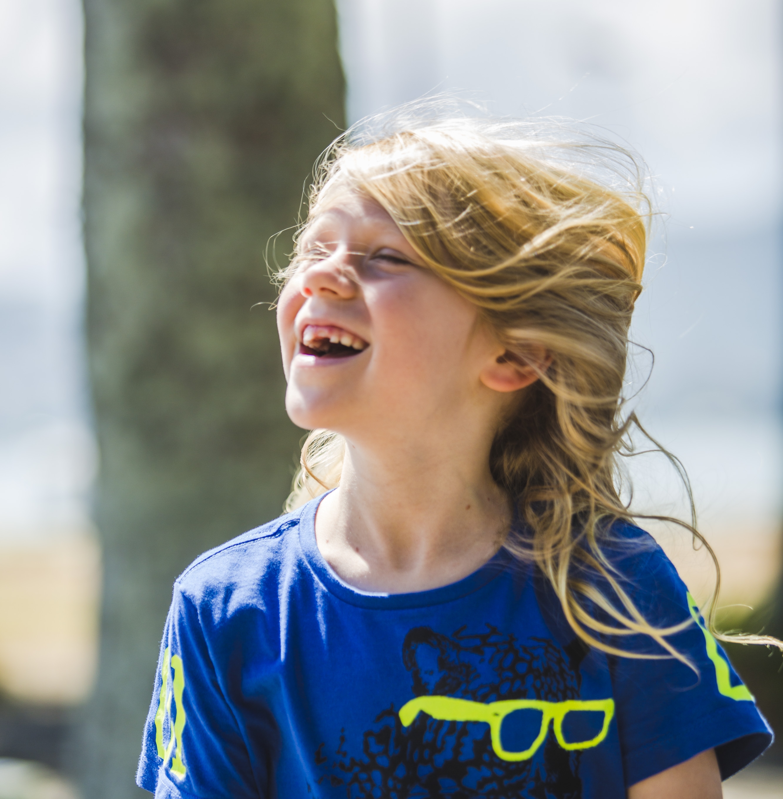 meninos de cabelo grande