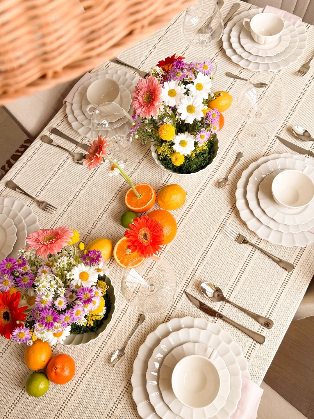 mesa de café da manhã romântica