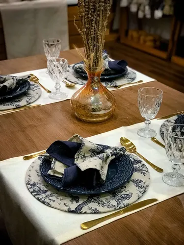 mesa posta para Ano Novo