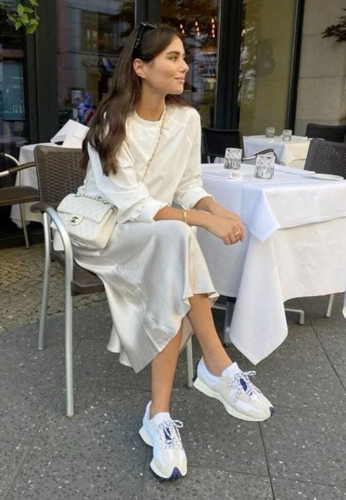 Looks com tênis Mizuno branco feminino