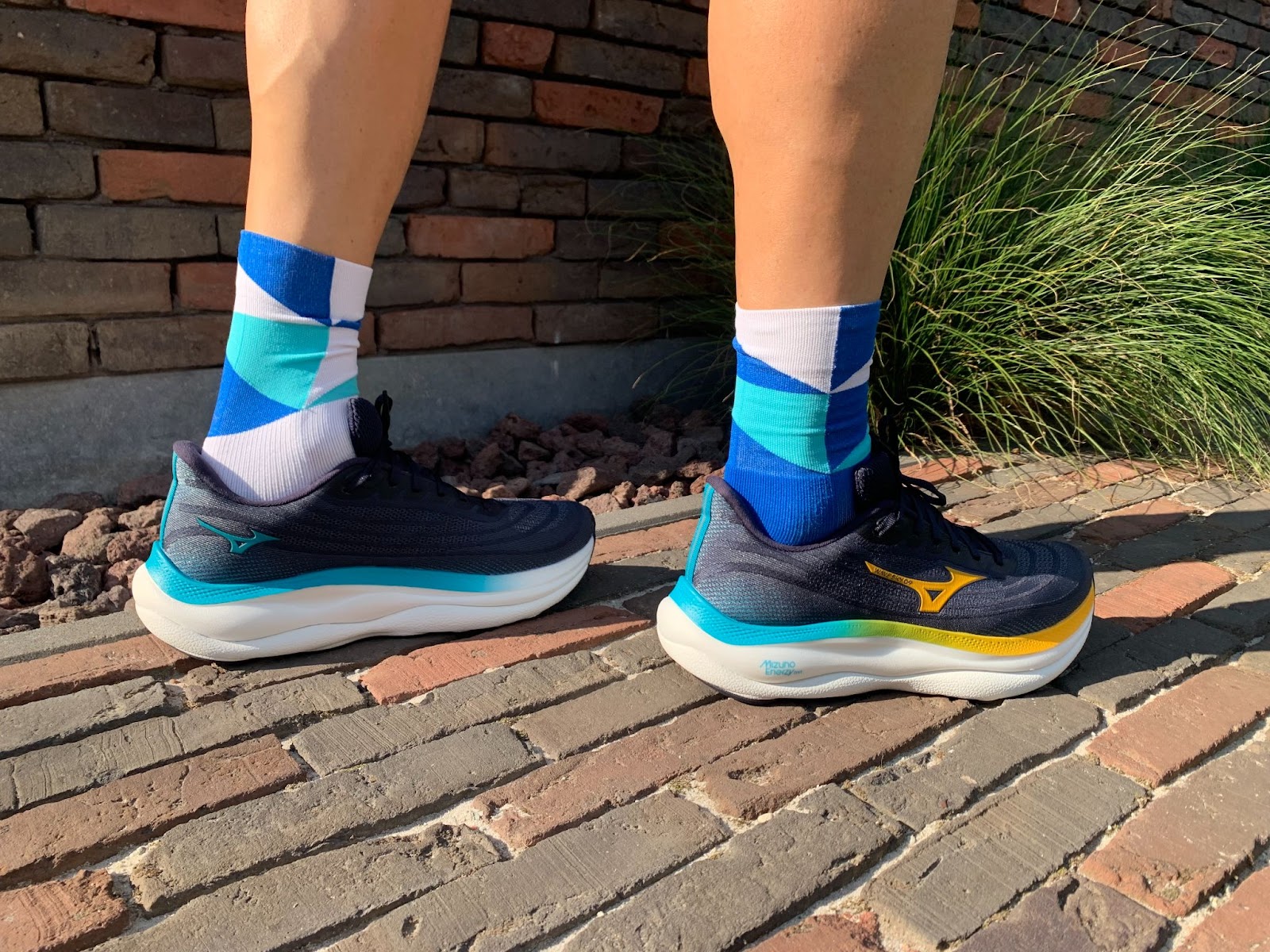 Mizuno Wave Sky 6