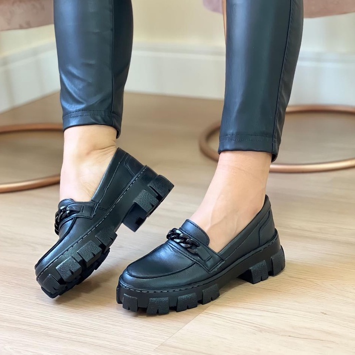 mocassim tratorado com meia