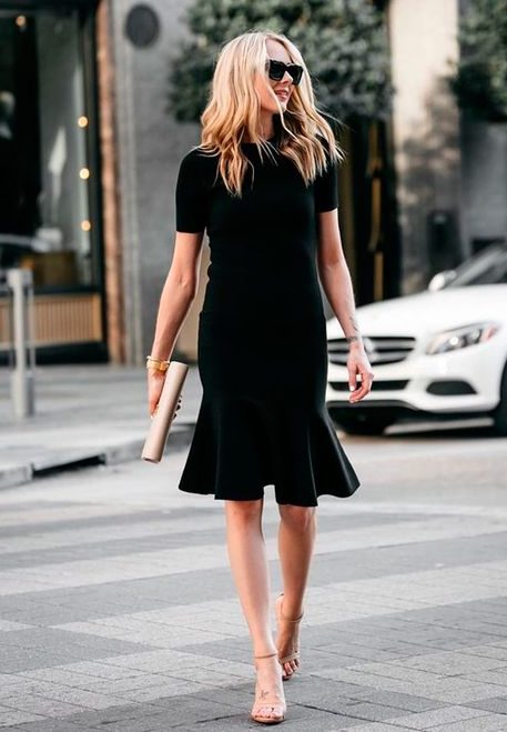 vestido tubinho preto
