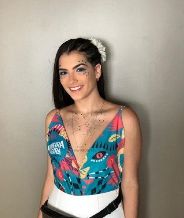 abadá com pedrarias
