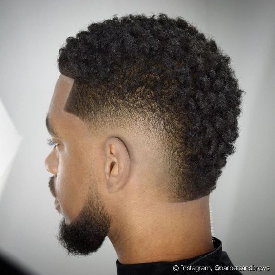 Tendência moicano cabelo ondulado 2026
