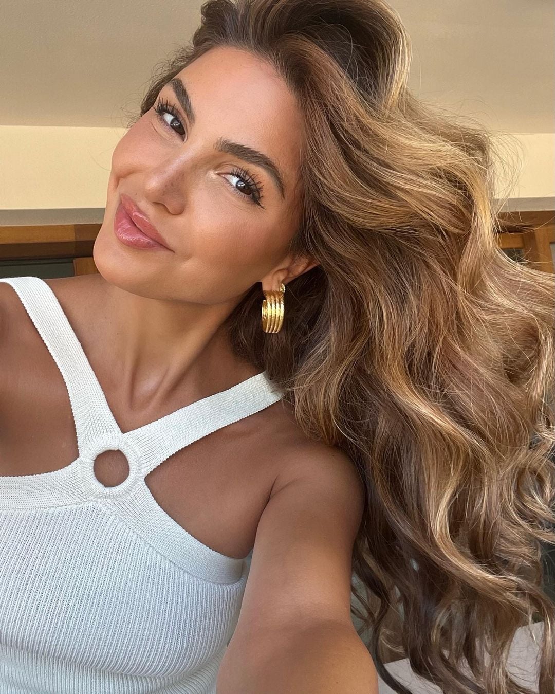 Mel ou Manteiga? Descubra o Tom Ideal para sua Pele Morena