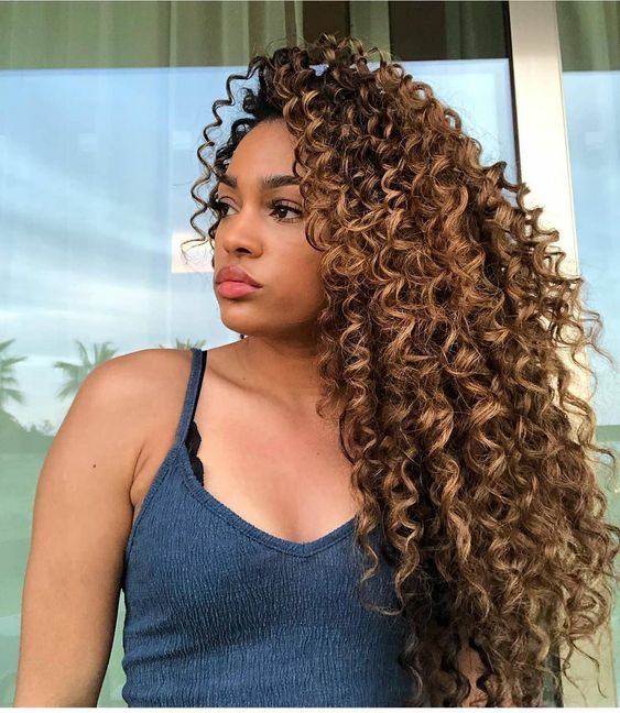 quanto custa fazer morena iluminada em cabelo cacheado