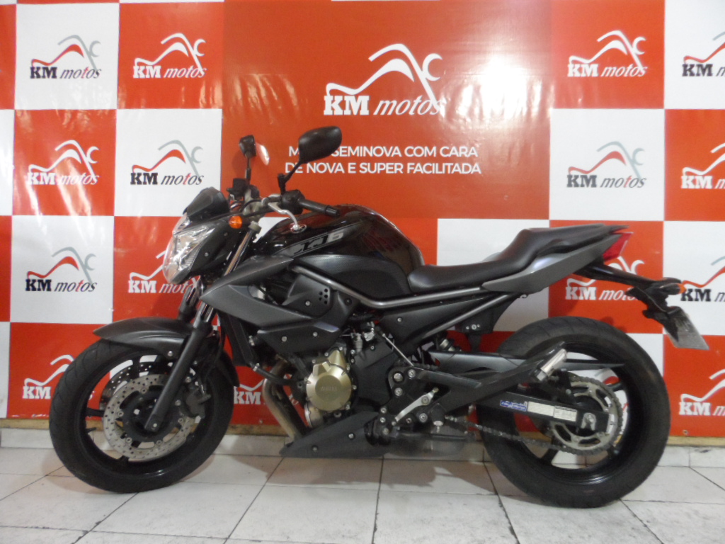 motos para viagem pretas