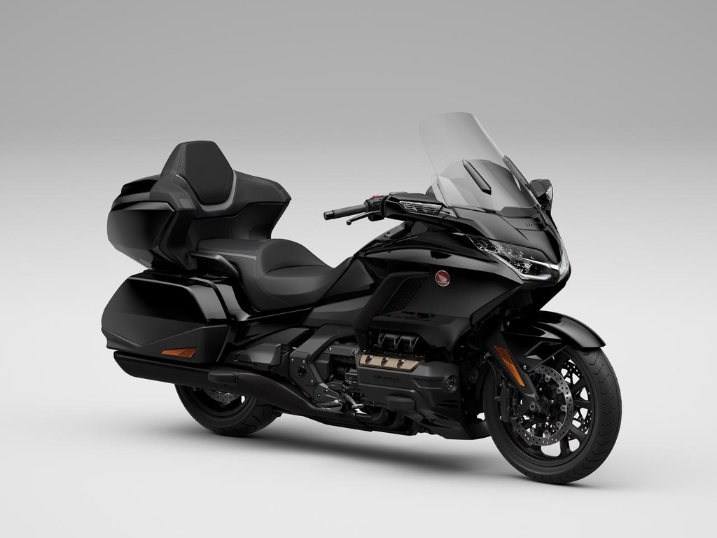 motos grandes pretas 2026