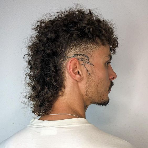 Guia de Finalização e Manutenção para o Seu Mullet Cacheado