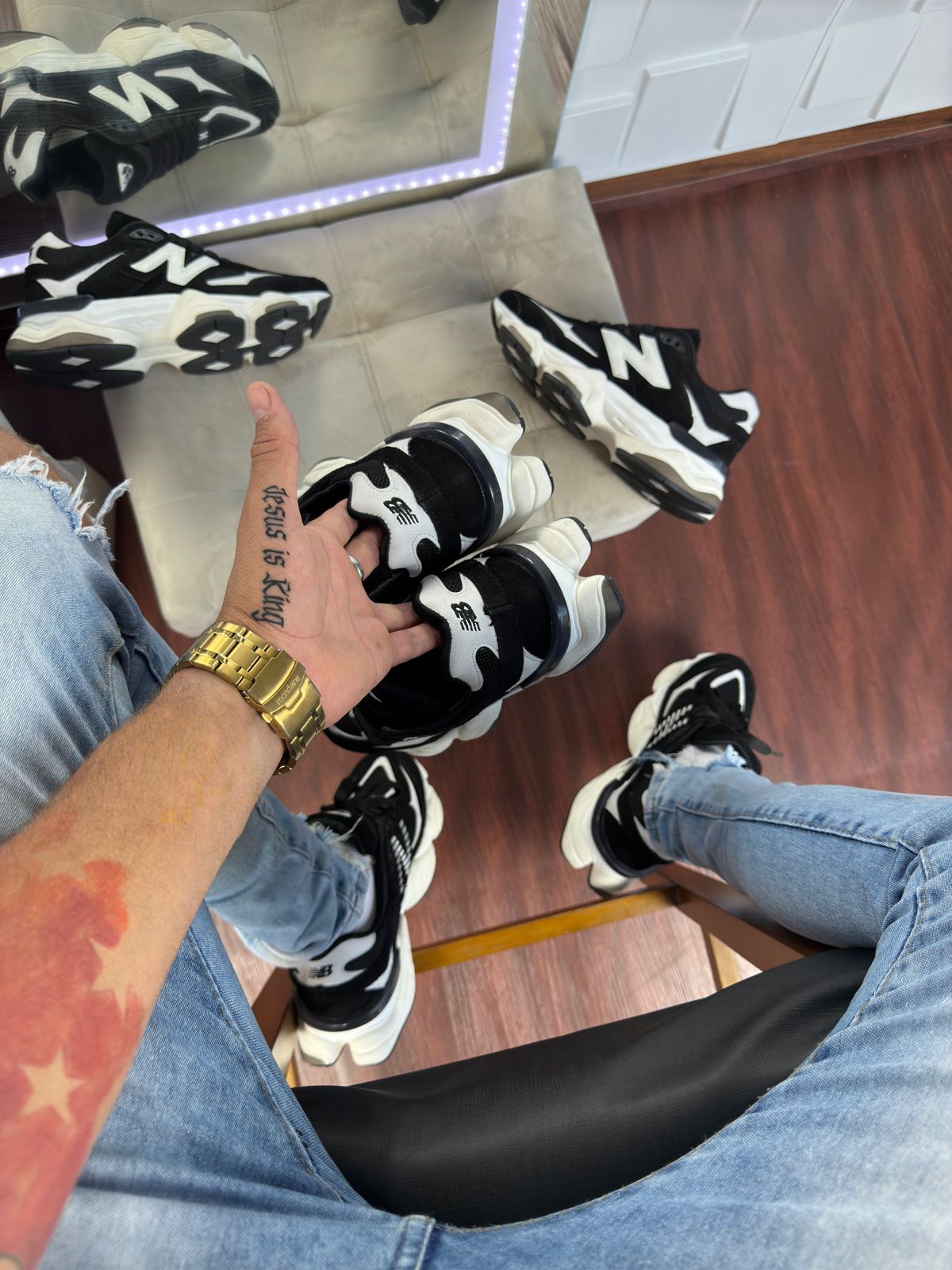 New Balance 9060 com estampas (leopard print)