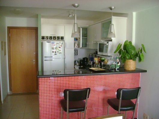 o que colocar em cima da bancada da cozinha americana