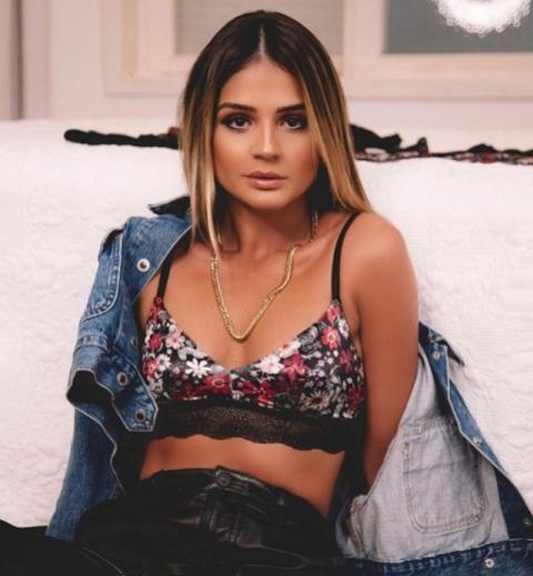 Descubra os Segredos do Ombre Hair Loiro Neutro Quente de Thássia Naves