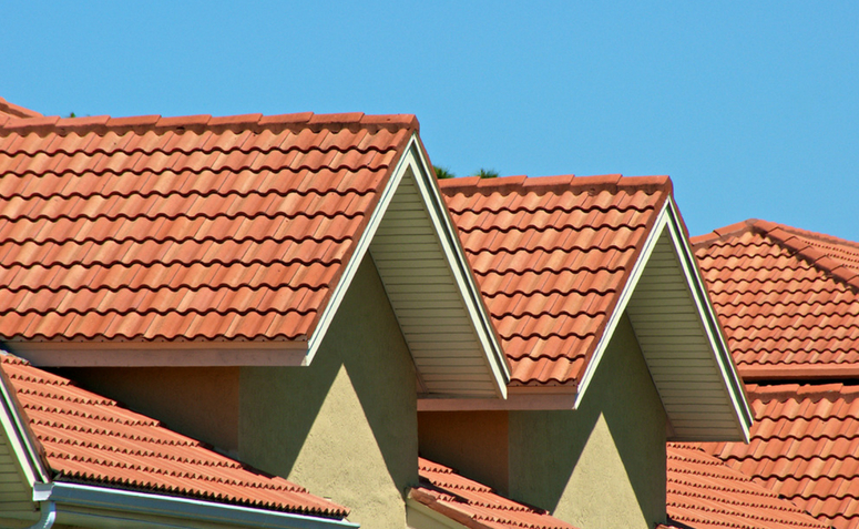 Vantagens e desvantagens do telhado embutido