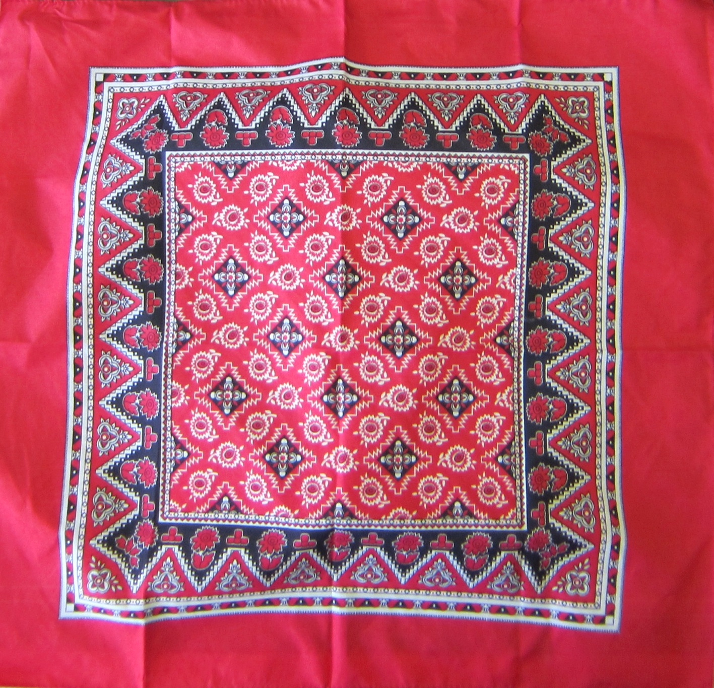 Lojas Físicas e Online para Encontrar Suas Linhas de Bordado de 8m