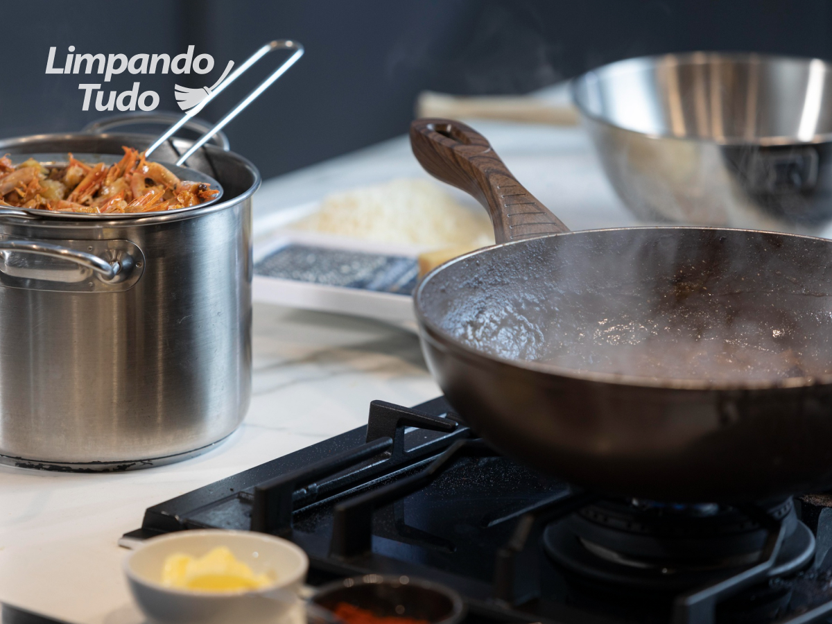 Como Remover Manchas de Queimado de Panelas de Inox Sem Danificar