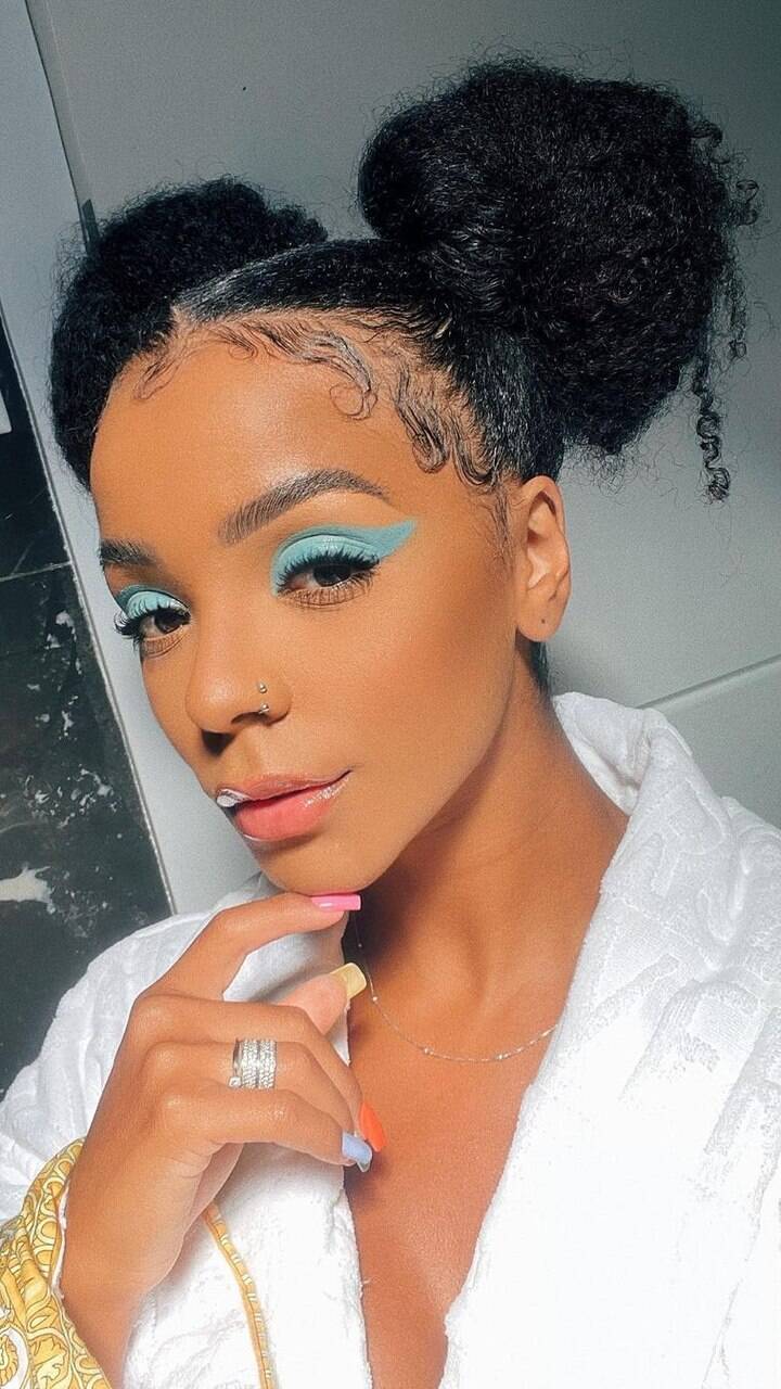 penteado 00s cabelo cacheado