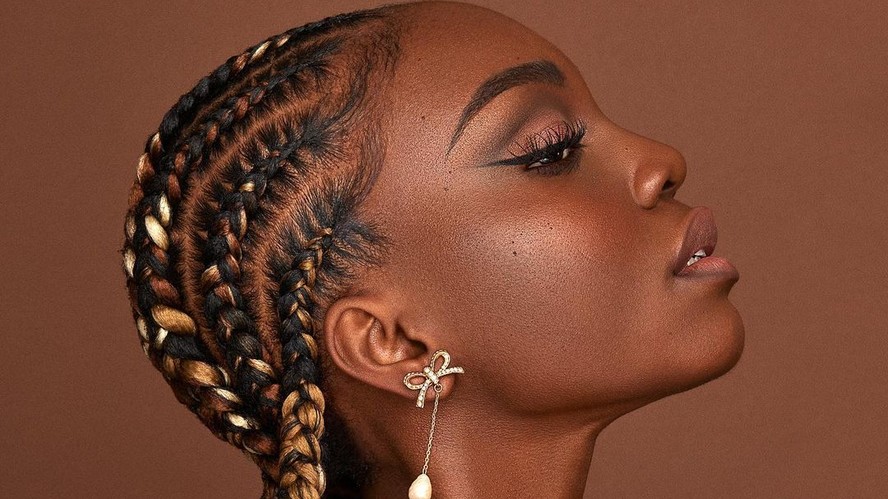 penteado com 8 tranças