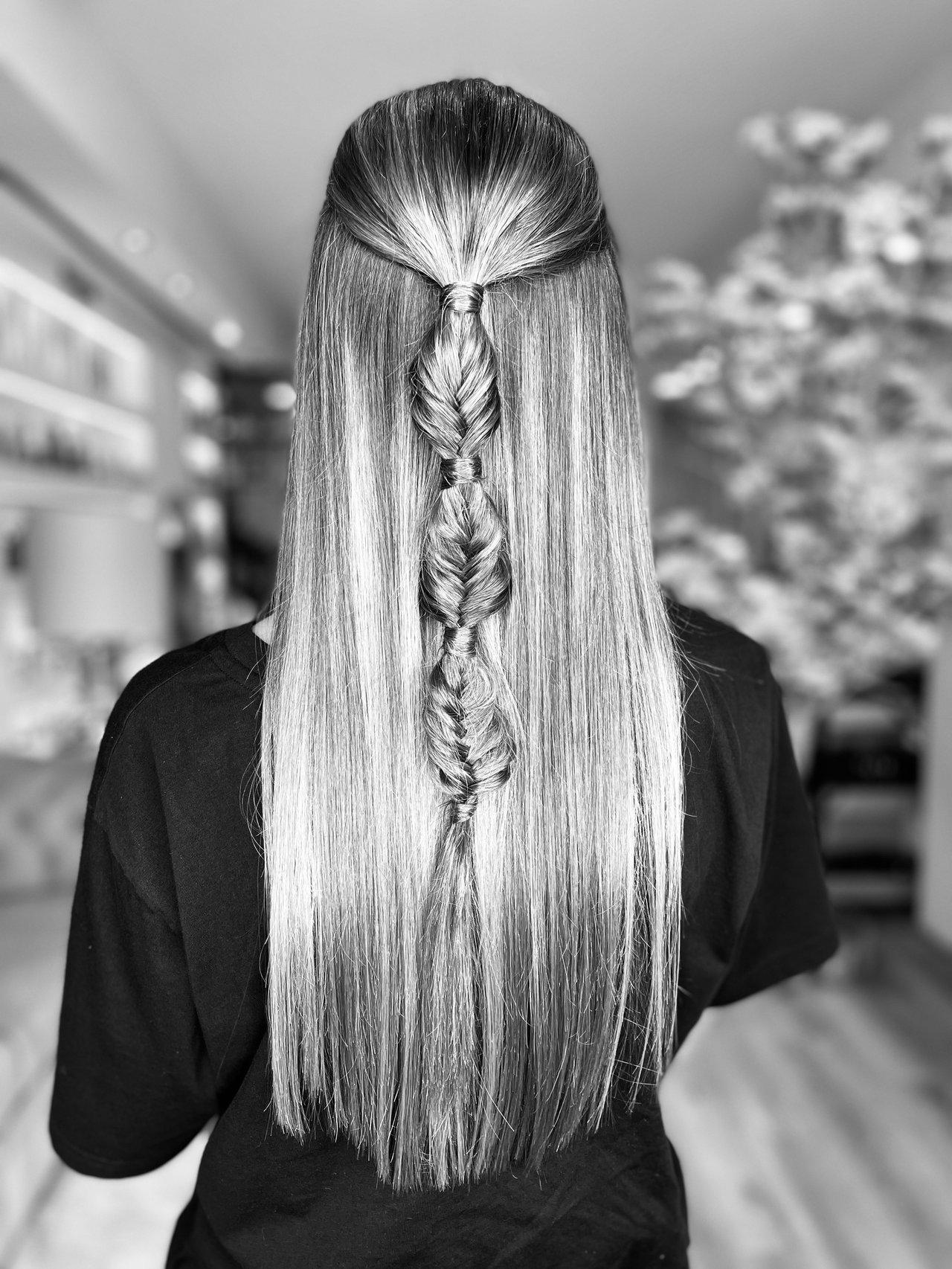 Cortes de Cabelo Liso que Adicionam Volume e Movimento