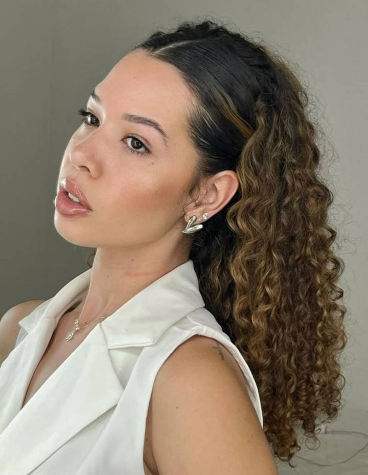 como fazer penteado meio preso cabelo ondulado passo a passo