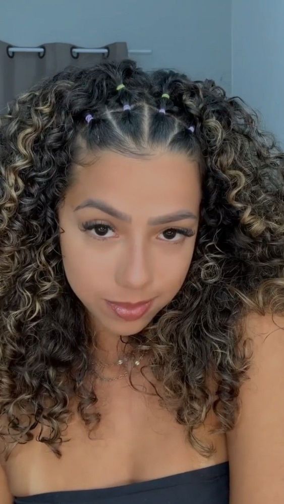 Os Melhores Produtos para Cabelos Cacheados: Guia Completo