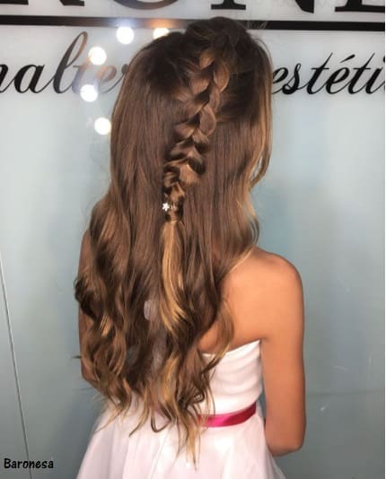 penteado infantil solto com presilha