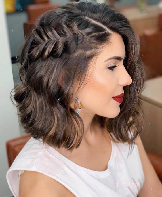 penteado madrinha cabelo curto liso