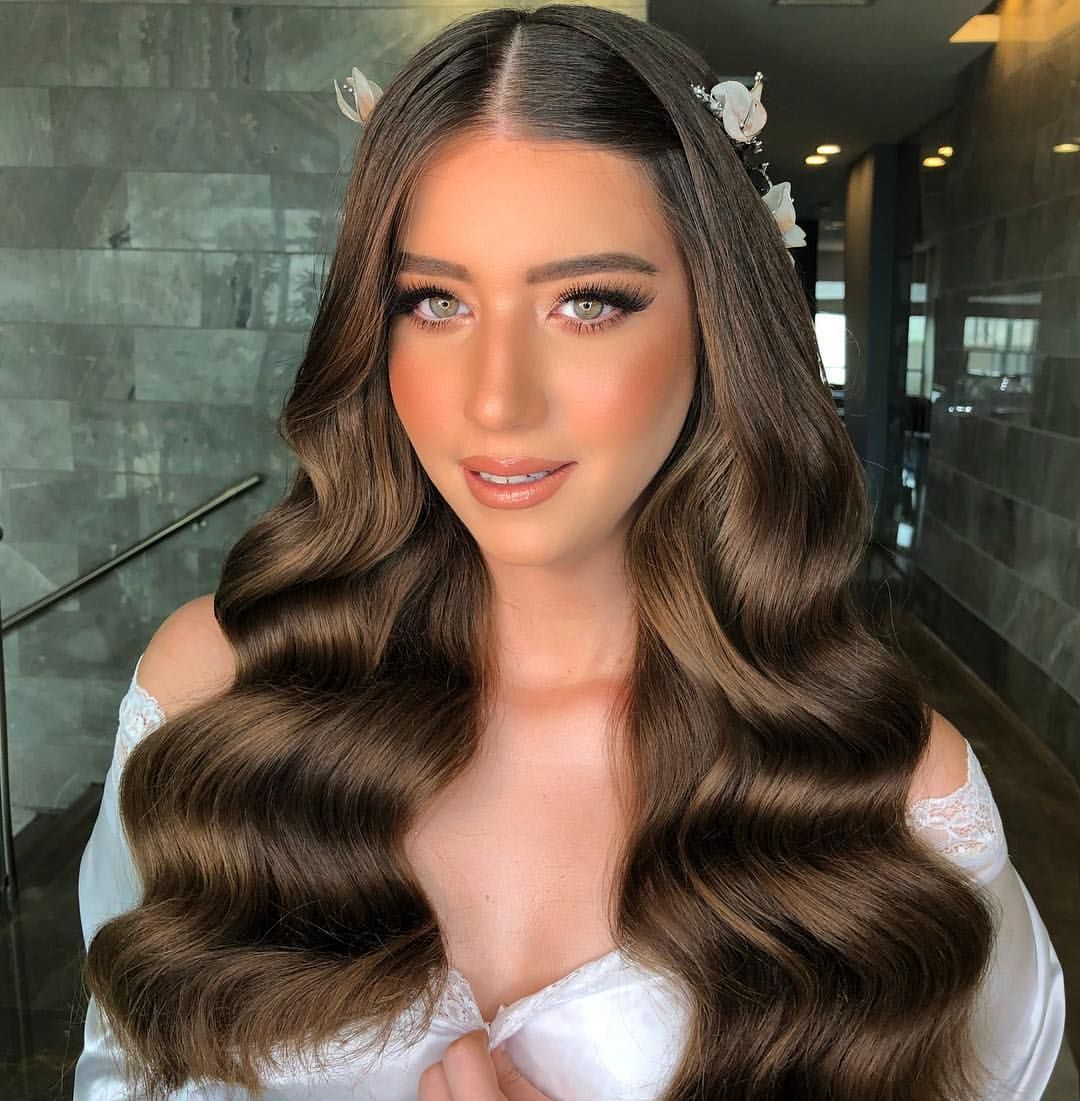 Guia Completo: Como Escolher o Penteado Solto Ideal para Cada Tipo de Festa