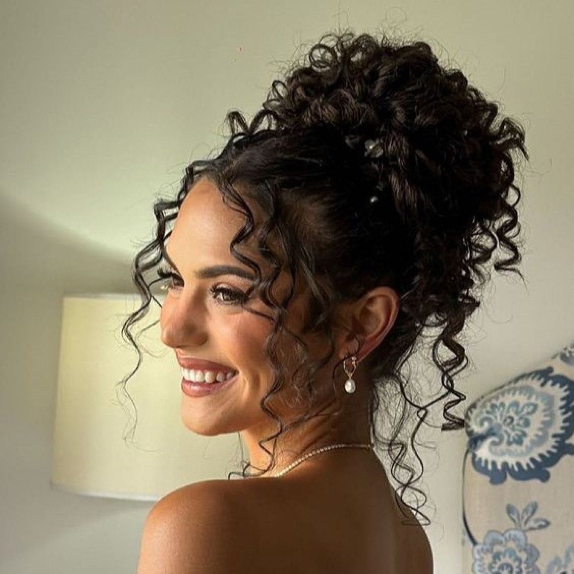 erros comuns ao fazer penteado semipreso em cabelo curto ondulado