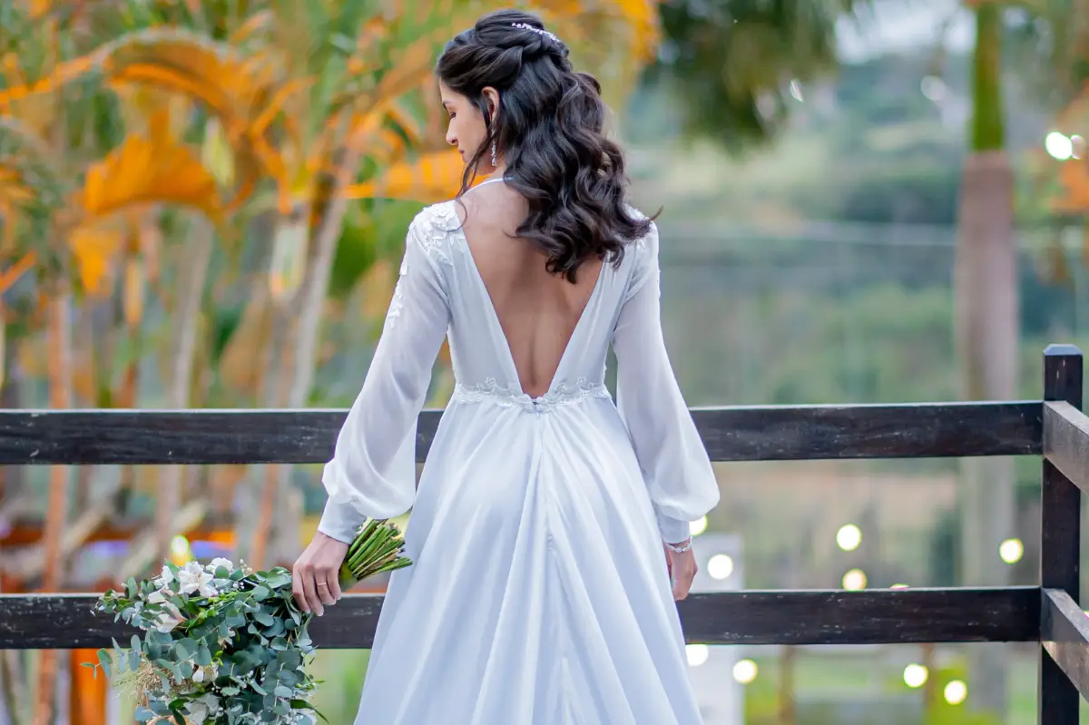 penteado semipreso vs solto para cabelo ondulado curto qual escolher