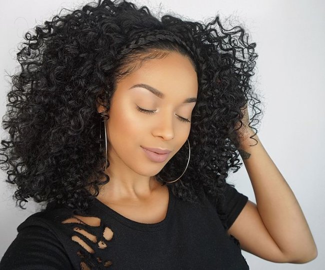 penteado tiara cabelo cacheado