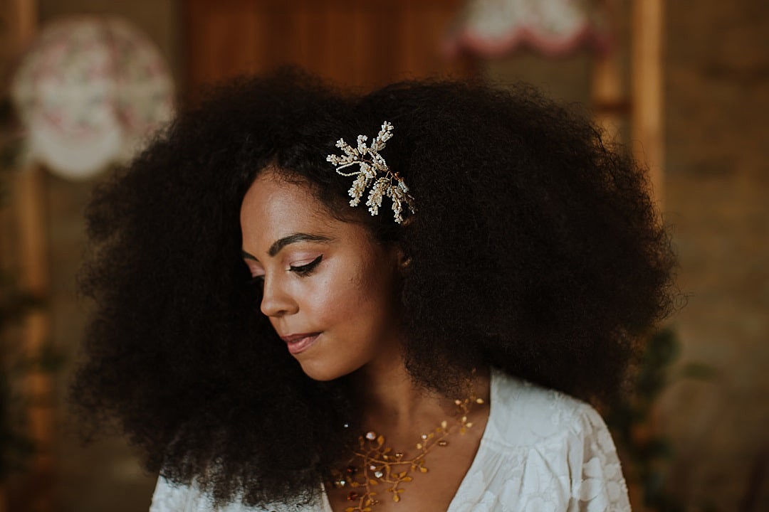 Guia completo de como usar tiara em cabelos curtos