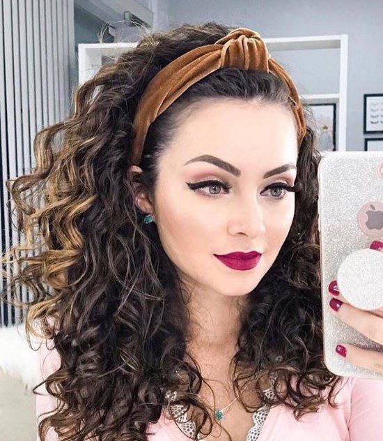 Como escolher a tiara perfeita para cada tipo de cabelo