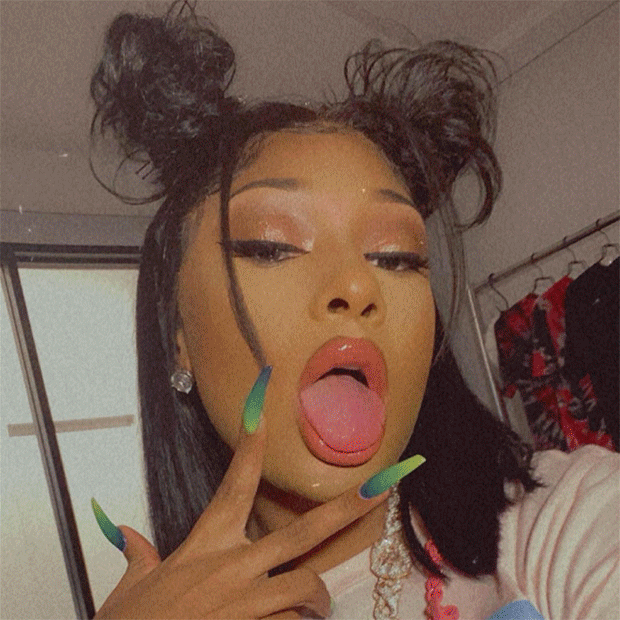 penteado y2k cacheado curto