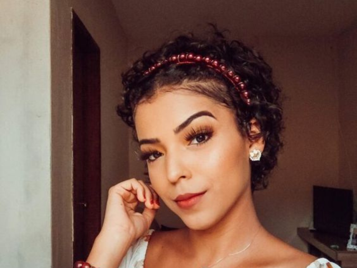 Penteados Cabelo Cacheado Curto