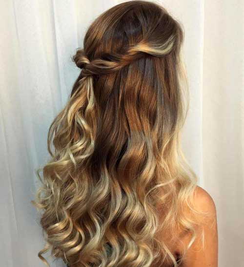 penteados cabelo solto com cachos nas pontas