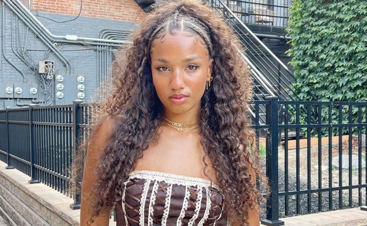 5 Penteados Rápidos para Cabelos Cacheados Longos no Dia a Dia