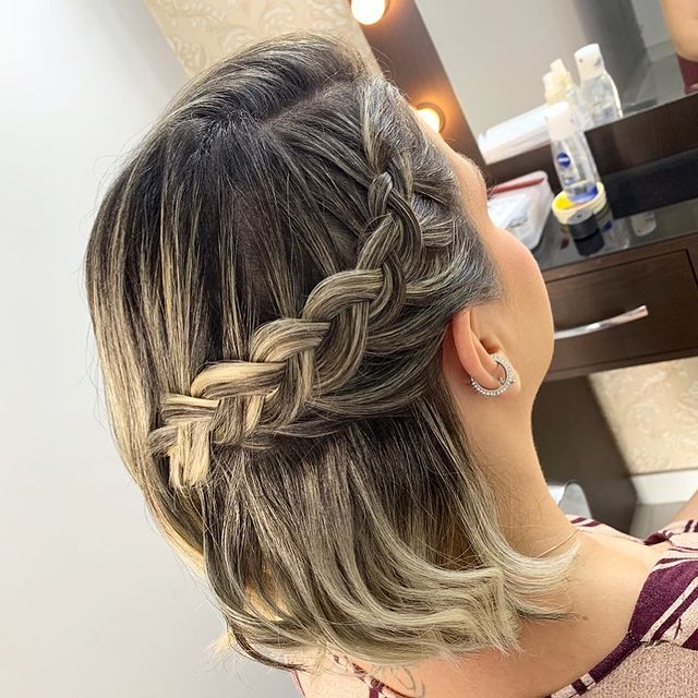 penteados para cabelo curto liso com franja