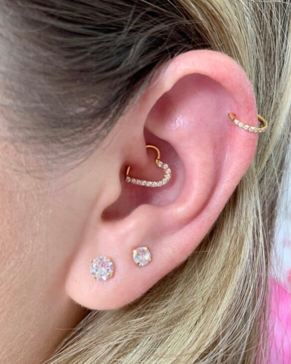 piercing tragus com argola